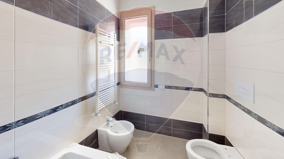 18-Via-de-Rosa-Pagani-Bathroom 1